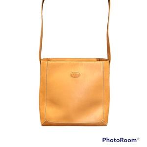 TOD’S CAMEL LEATHER SHOULDER BAG